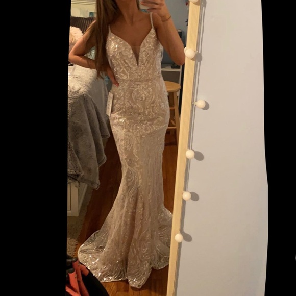 Brand New Prom Dress - Picture 3 of 4